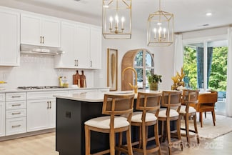4010 Caymen Bay Ct, Tega Cay, SC 29708