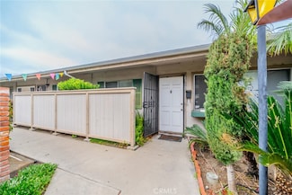 631 W 6th St Unit D, Tustin, CA 92780