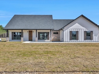 105 Ralph Nerren Rd, Huntington, TX 75949