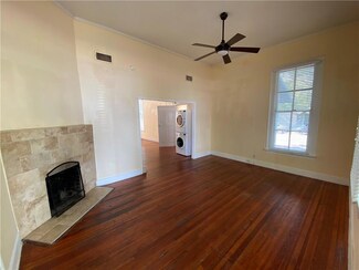 1801 Nueces St, Austin, TX 78701