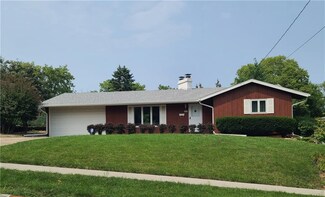 2527 Glennor Rd, Des Moines, IA 50310