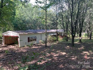 1319 Sourwood Dr, Chester, SC 29706