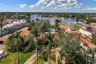 490 Coffee Pot Riviera NE, Saint Petersburg, FL 33704