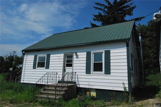 3444 Barron Rd, Marcellus, NY 13108