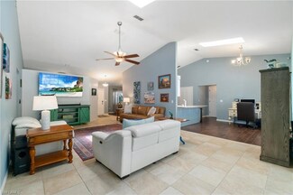 3608 SE 8th Place, Cape Coral, FL 33904