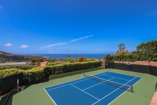 7778 Starlight Dr, La Jolla, CA 92037