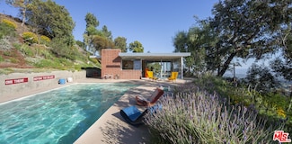 1531 N Tigertail Rd, Los Angeles, CA 90049