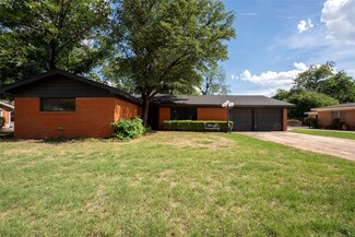 2073 River Oaks Cir, Abilene, TX 79605