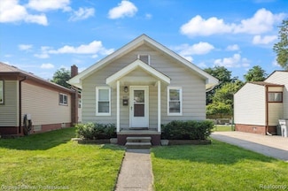 445 W Milton Ave, Hazel Park, MI 48030