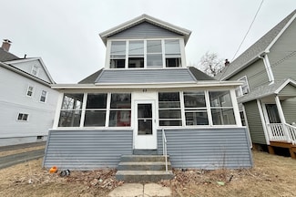 63 Langdon St, Springfield, MA 01104