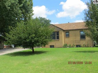 512 S Mound St, Pratt, KS 67124