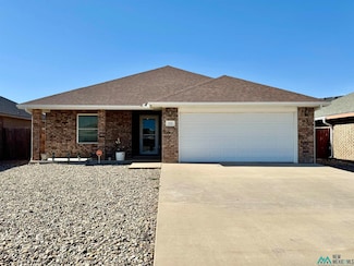 225 Starlite Dr, Clovis, NM 88101