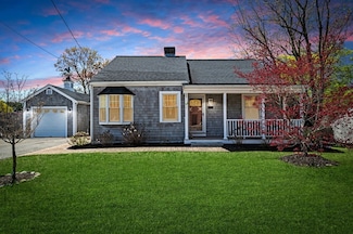 347 Lowell St, Wakefield, MA 01880