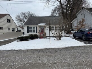6 Paynter Ave, Endicott, NY 13760