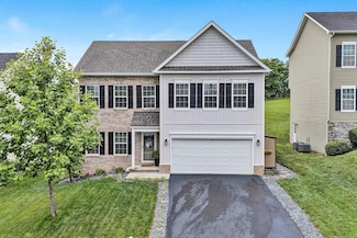 2010 Lawson Ln, Vinton, VA 24179