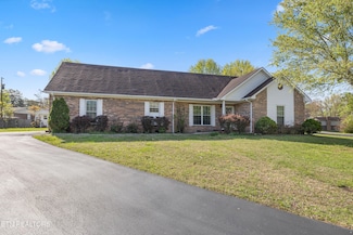 154 Scarlett Dr, La Follette, TN 37766