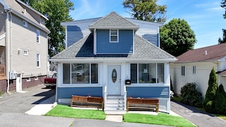 33 Jarvis St, Revere, MA 02151