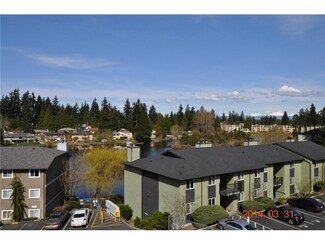 323 75th St SE Unit C63, Everett, WA 98203