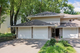 3635 Saint Francis Way Unit B, Saint Paul, MN 55123