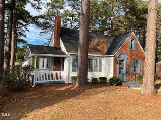 2412 Oxford Rd, Henderson, NC 27536