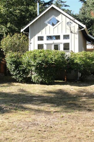 60 Bramble Ln, Eastsound, WA 98245