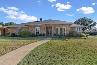 1600 Fairwind Ct, Carrollton, TX 75007