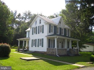 28 Retreat Rd, New Ringgold, PA 17960