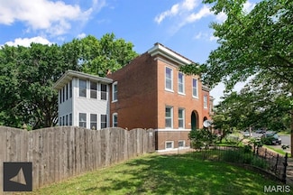 4639 Virginia Ave, Saint Louis, MO 63111
