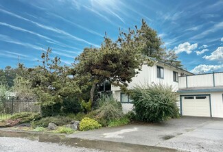3010 Cedar Ln, Eureka, CA 95503