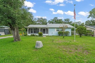 2538 Meadowview Ln, Deland, FL 32720