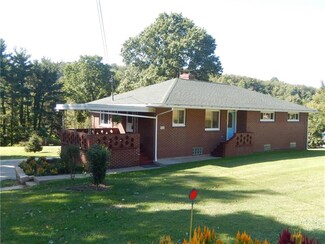 5112 State Route 982, Bradenville, PA 15620