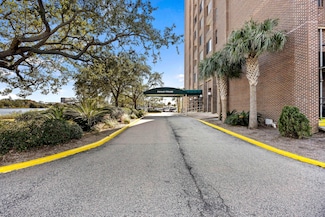 14 Lockwood Dr Unit 5-L, Charleston, SC 29401