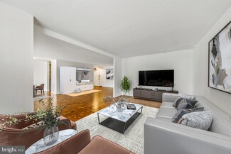 1919 Chestnut St Unit 1604, Philadelphia, PA 19103