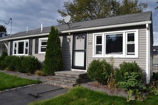 199 Crawford St, Lowell, MA 01854