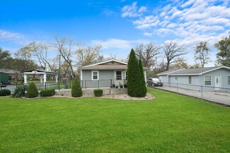 713 Blackhawk St, Joliet, IL 60432
