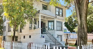 806 5th St, Marysville, CA 95901