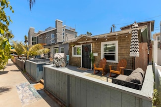 729 Verona Ct, San Diego, CA 92109