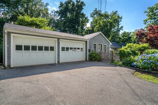34 Farren Rd, East Weymouth, MA 02189
