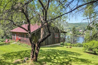 31 Village View Rd, Danville, VT 05873