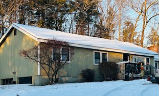 31 Garden Dr, Litchfield, NH 03052