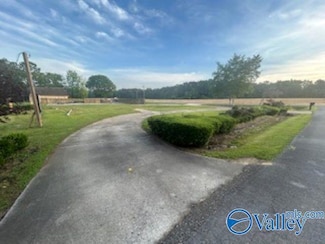 98 Clokey Dr, Gadsden, AL 35901