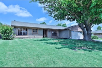 11621 Kings Cir, Oklahoma City, OK 73162