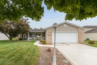 295 Poplar Ln, Hobart, IN 46342