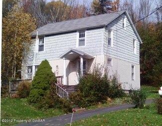 1707 W 8th St, Wyoming, PA 18644