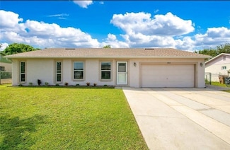190 E Cedarwood Cir, Kissimmee, FL 34743