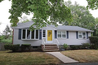 5 Hull Dr, Saugus, MA 01906
