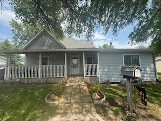 228 S Vine St, Milan, MO 63556