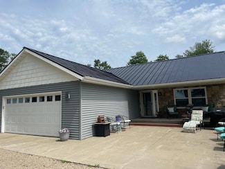 23371 650th Ave, Alden, MN 56009