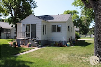 5 E 2nd Ave N, Columbus, MT 59019