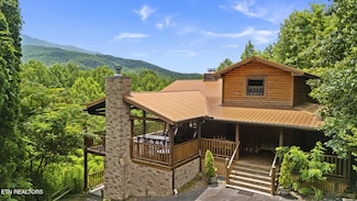 4750 Townsend Dr, Gatlinburg, TN 37738
